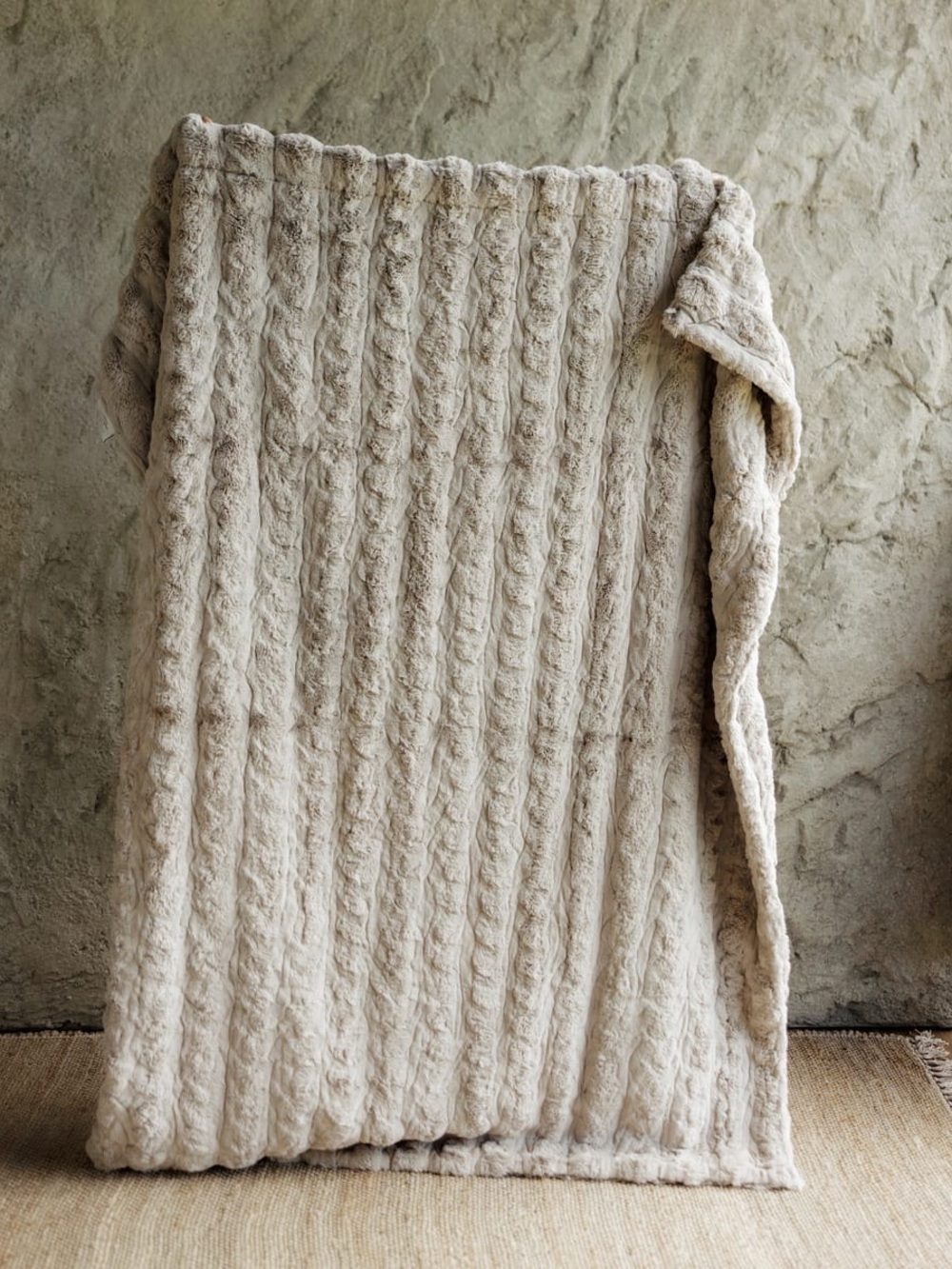 Plush Cable-Texture Cream Throw Blanket